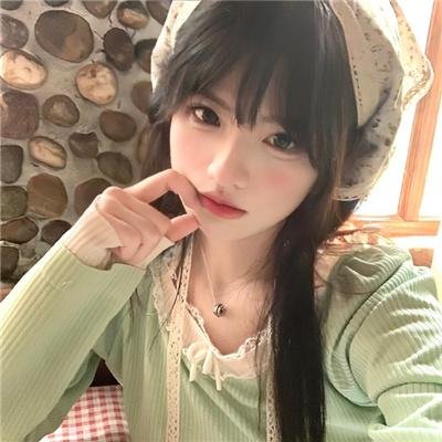 敦君与女朋友
